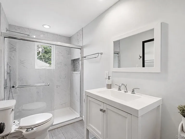 856 Bruce Dr — Photo 10