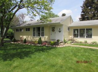 1522 Devonshire Rd, Jackson, MI 49203