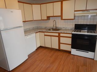 124 Mammoth Rd #22, Hooksett, NH 03106