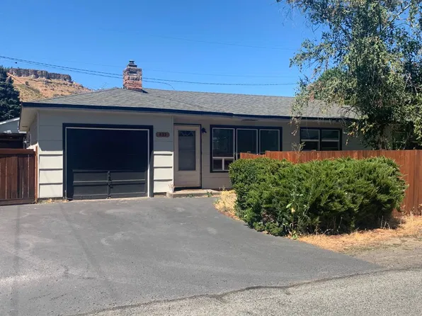 833 Cascade St W, The Dalles, OR 97058