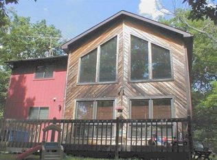 45 Whippoorwill Dr, Bushkill, PA 18324