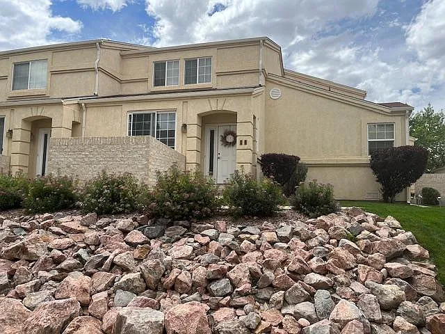 4147 Outlook Blvd — Photo 2