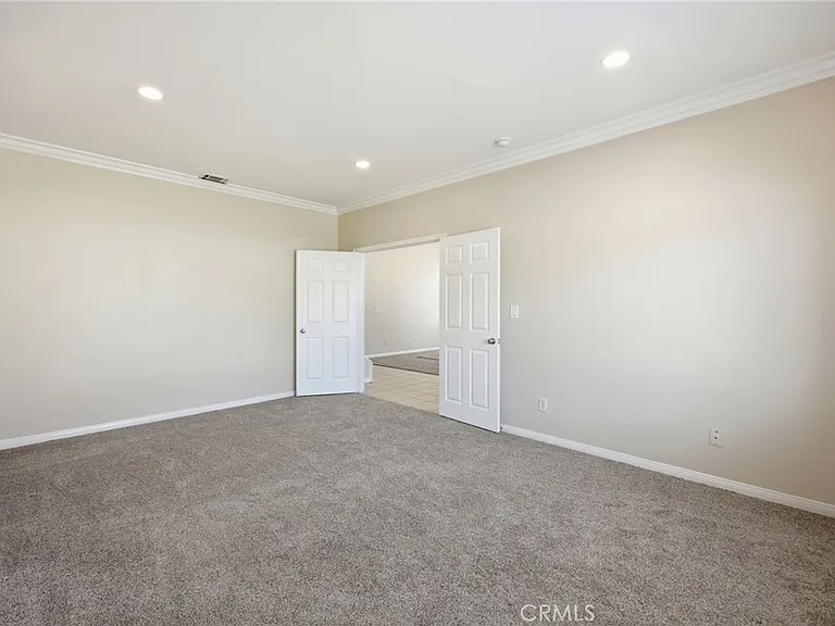 18112 Osborne St — Photo 19