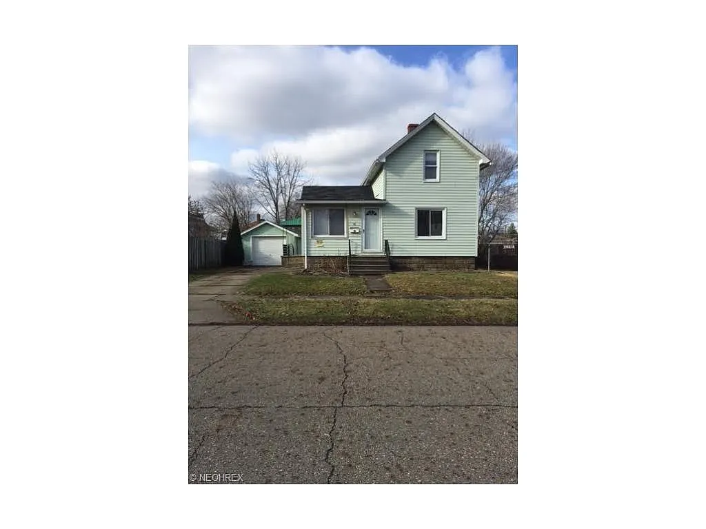 46 Lafayette Ave photo 1