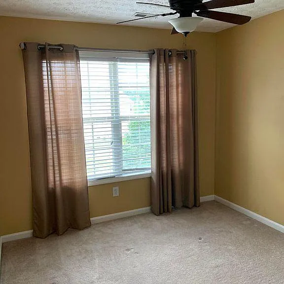 4707 Bay Cove Ct — Photo 3