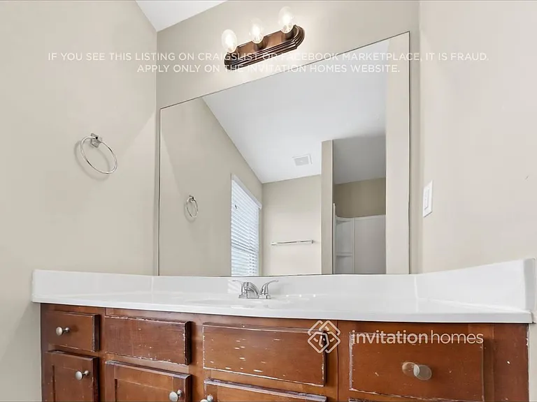 439 Village Broad St — Photo 17