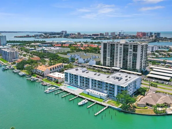 415 Island Way #301, Clearwater, FL 33767