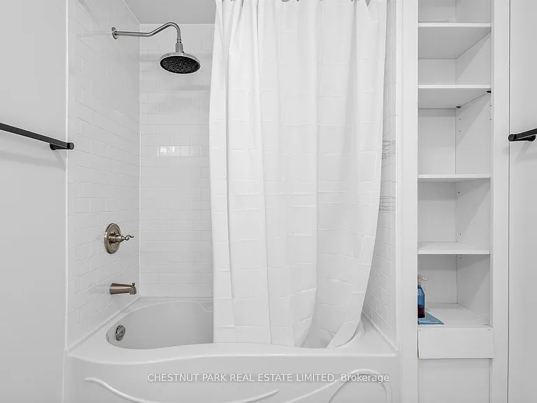 25 Kenworthy Ave — Photo 18