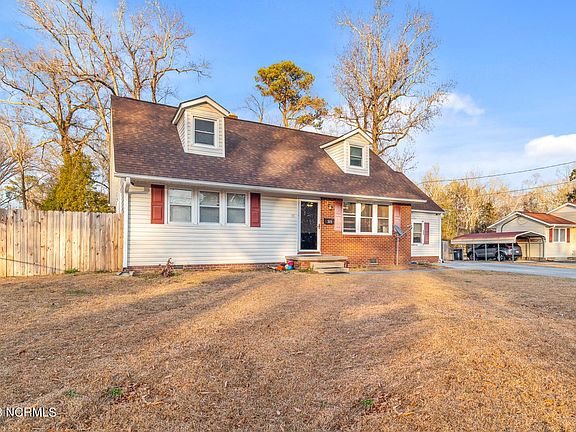 2nd image of 305 Brookview Dr