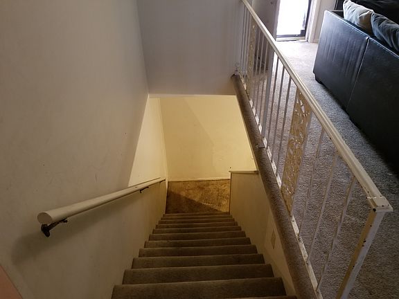 4th image of 7810 E 87th Ter