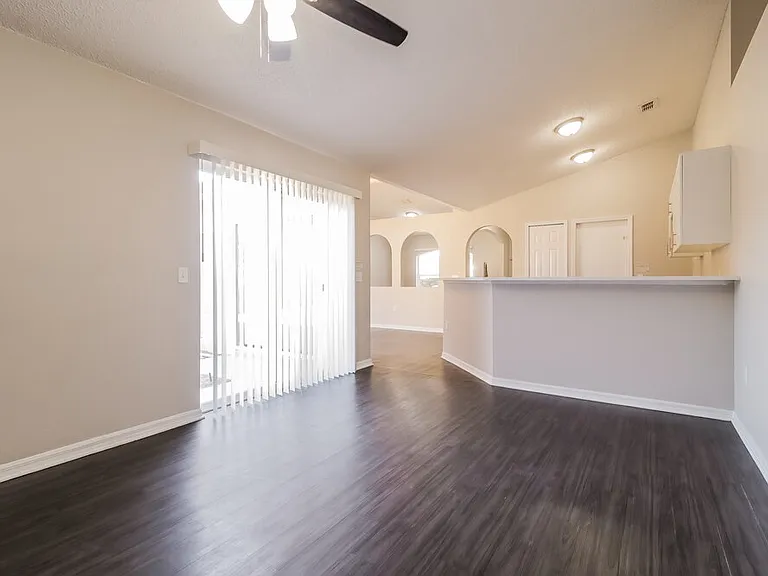 266 Regal Downs Cir — Photo 5