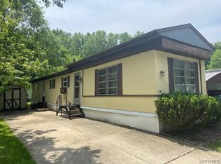 136 Carefree Ln, Buffalo, NY 14227