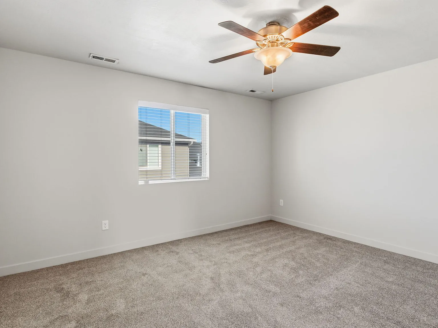 Vineyard Townhome — Photo 3