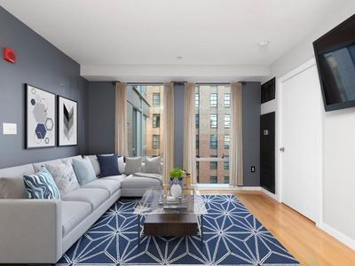 80 Broad St Unit 909, Boston, MA, 02110