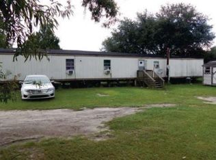 141 Gillens Rd, Eutawville, SC 29048