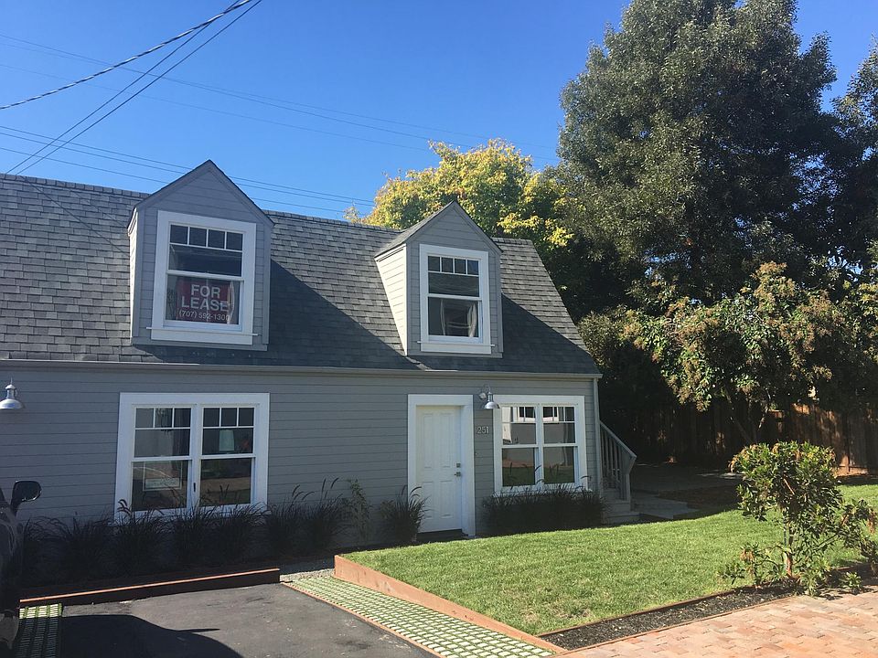 Front view of the carriage house.