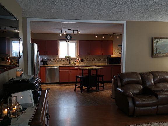 Front entry/open concept