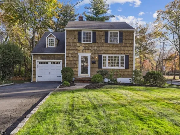 3 Ridgeview Ave, New Providence Boro, NJ 07974