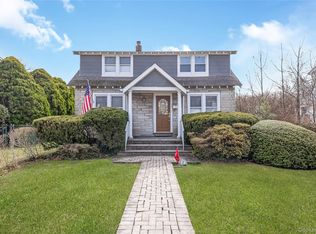 24 Bay 3rd, Islip, NY