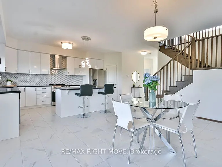 3721 Quayside Dr — Photo 14