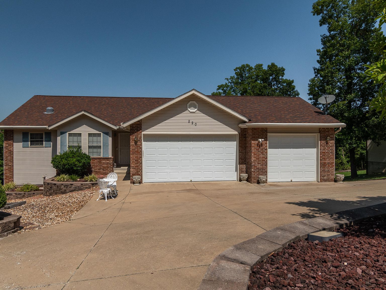 220 Tall Oaks Drive, Branson, MO 65616 Zillow