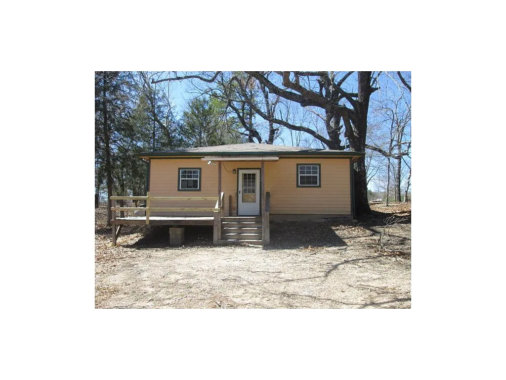 Building Photo - 268 James Fannin Rd