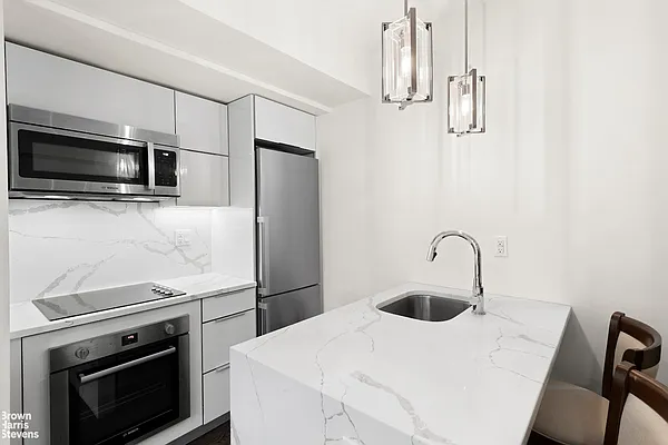 Rented by Brown Harris Stevens | media 4