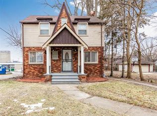 16888 Huntington Rd, Detroit, MI 48219