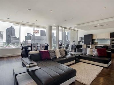 2408 Victory Park Ln APT 836, Dallas, TX, 75219