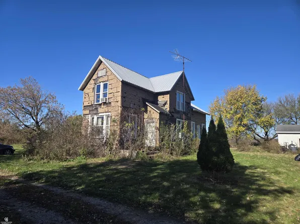 7864 Yale Rd, Greenwood, MI 48006