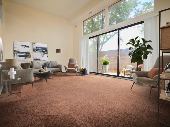 235 W Chestnut St #932