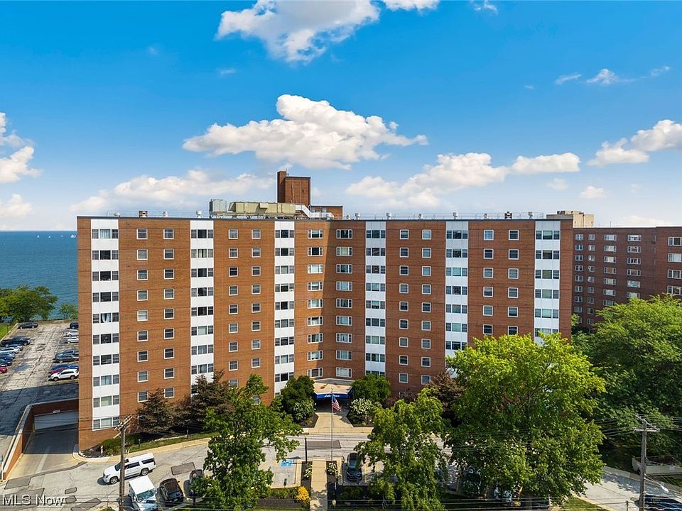 1st image of 11850 Edgewater Dr APT 706