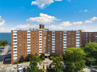 11850 Edgewater Dr APT 706, Lakewood, OH 44107