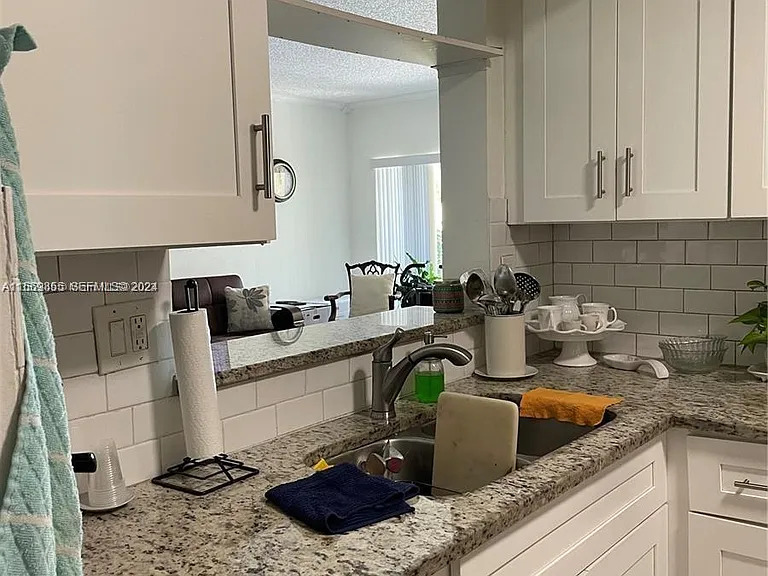 15741 SW 137th Ave #103 — Photo 3