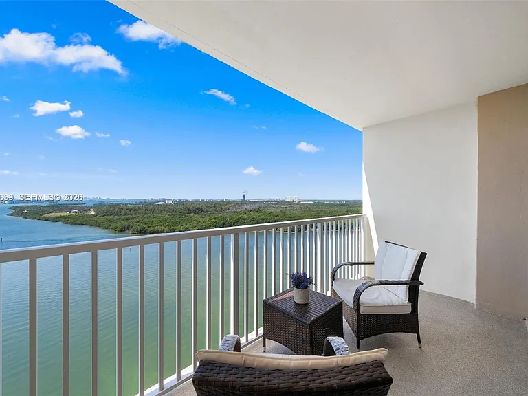 300 Bayview Dr #1910 — Photo 14