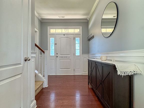 4th image of 287 Stockbridge Dr