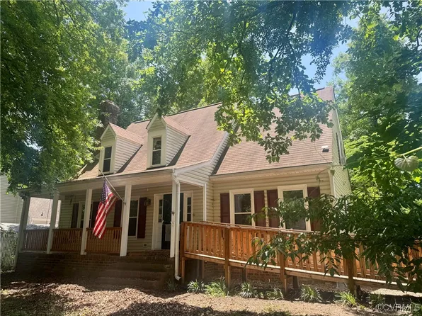 7800 Bur Oak Ln, North Chesterfield, VA 23237