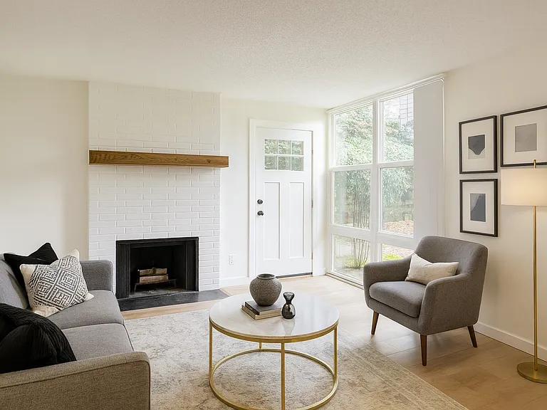 Westbay Apartments — Photo 3