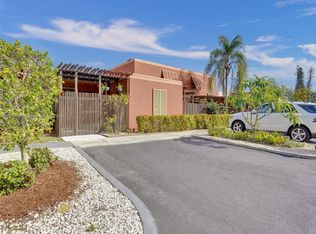 1558 Fairway Rd #1558, Hollywood, FL 33026