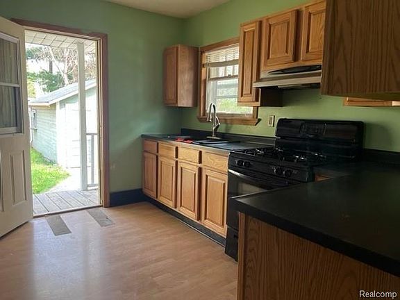 4th image of 206 E Vandercook Dr