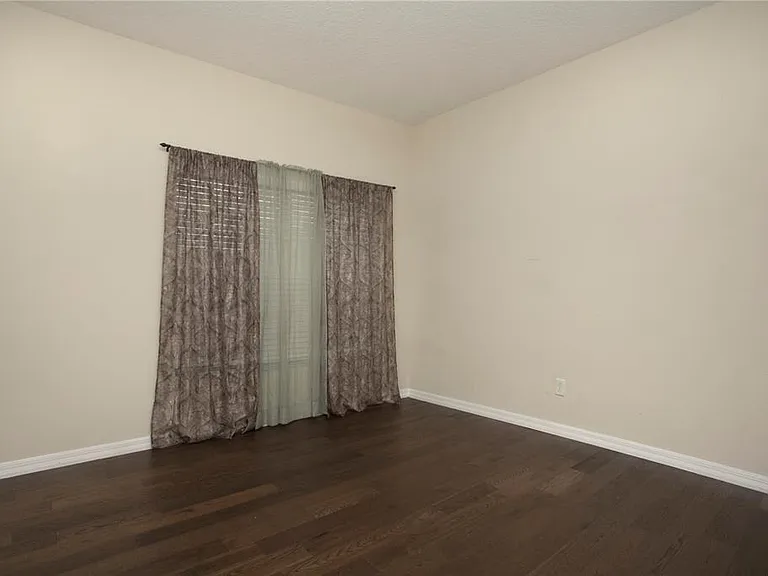 1319 Rowantree Dr — Photo 20