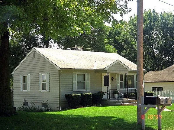 21 4th Ave, Underwood, IA 51576