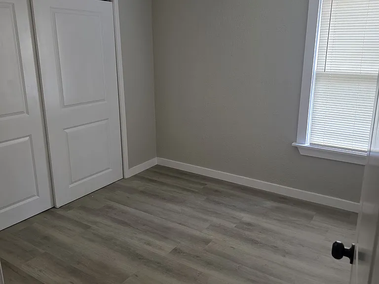 1714 Islla Dr — Photo 8