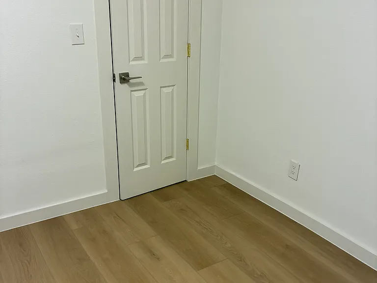 2825 Crenshaw Ave — Photo 5