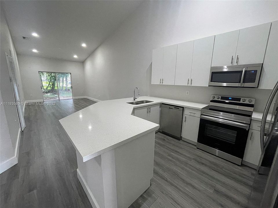 1st image of 1178 NE 32nd Ave #0