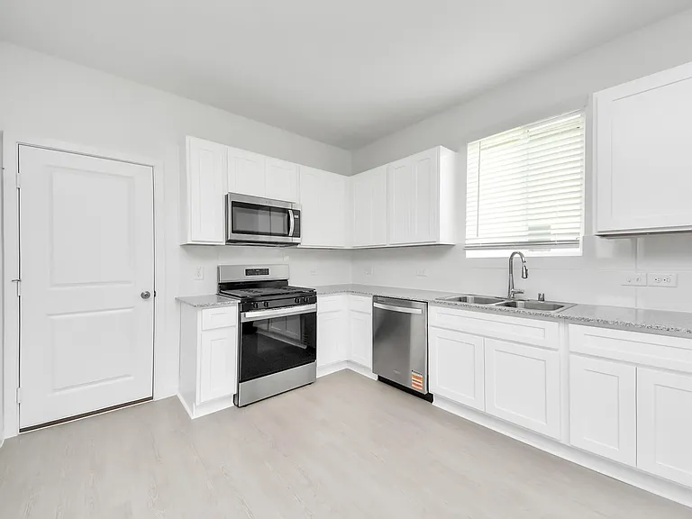 6922 Bens Lndg — Photo 9