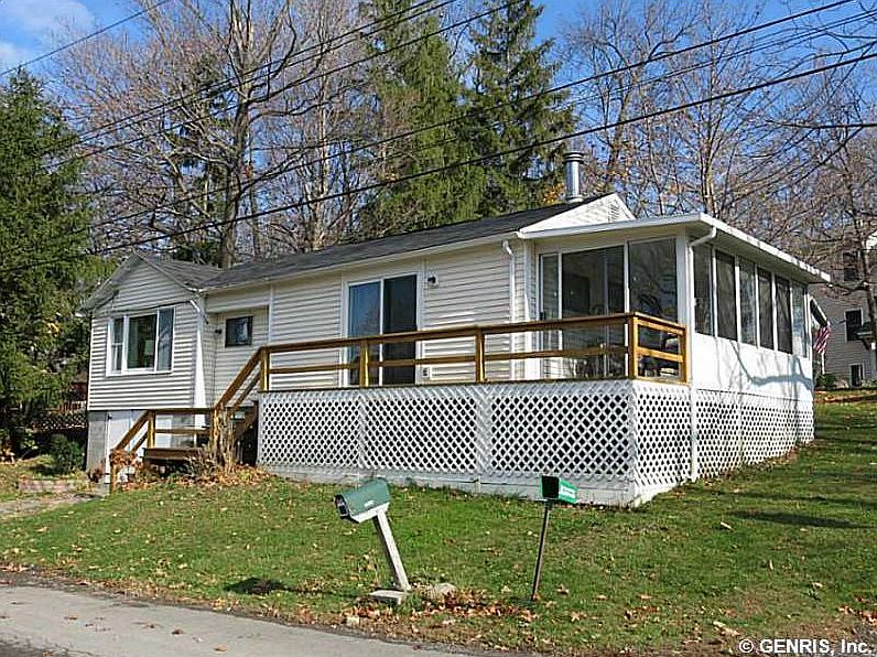 1st image of 4489 Lake Dr