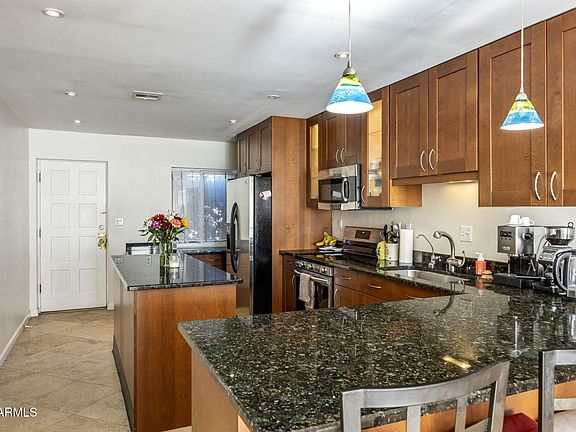 3rd image of 3002 N 32ND Street #17