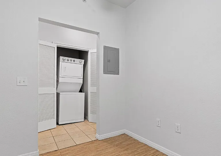 2517 Pearl St #312 — Photo 5