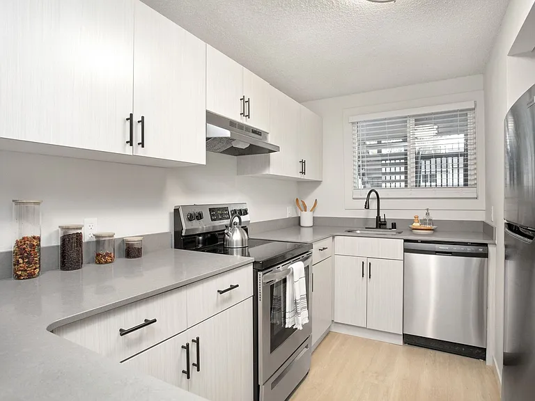 Brix Apartments — Photo 27